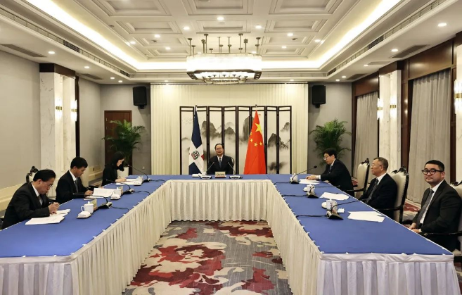 好博環(huán)境“助力”多米尼加清運(yùn)垃圾，毛偉明省長出席線上交接儀式